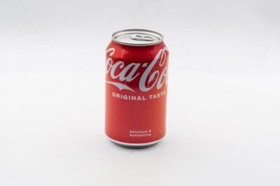 Напиток Coca-Cola regular Кола классическая 330 мл