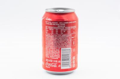 Напиток безалкогольный газированный Coca-Cola 330 мл ж/б